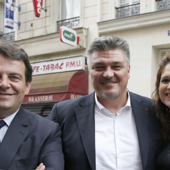 Thierry Solère, David Douillet et sa compagne Vanessa Carrara, enceinte de leur fille, le 2 juillet 2016 lors du Conseil national du parti Les Républicains à la Maison de la Mutualité, à Paris. © Alain Guizard / Bestimage