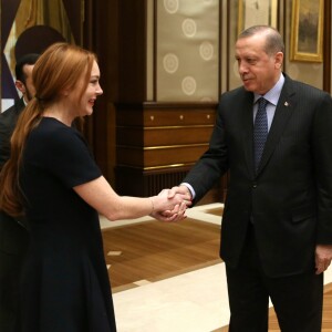 L'actrice Lindsay Lohan rencontre le président Erdogan et sa femme, à Ankara, le 27 janvier 2017