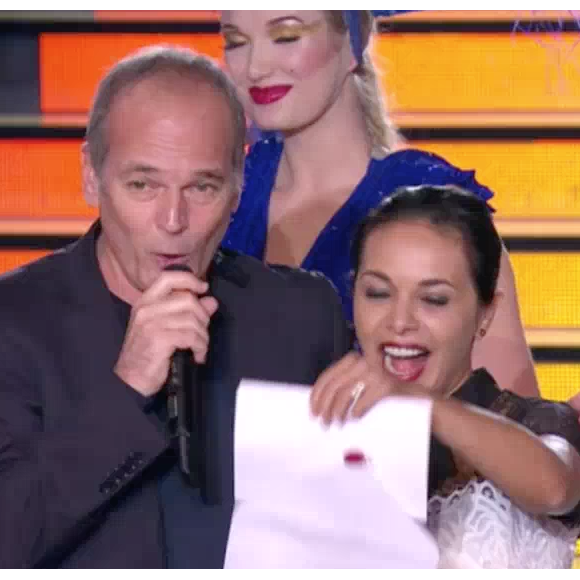Le comportement étrange de Laurent Baffie lors des Globes de Cristal. Sur C8, le 30 janvier 2017.