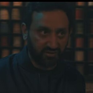 Cyril Hanouna indigné dans "Tout ce qu'il faut", le nouveau clip de Black M, 31 janvier 2017