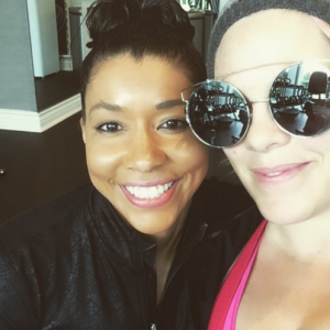 Pink reprend le sport, 6 semaines après son accouchement. Février 2017.