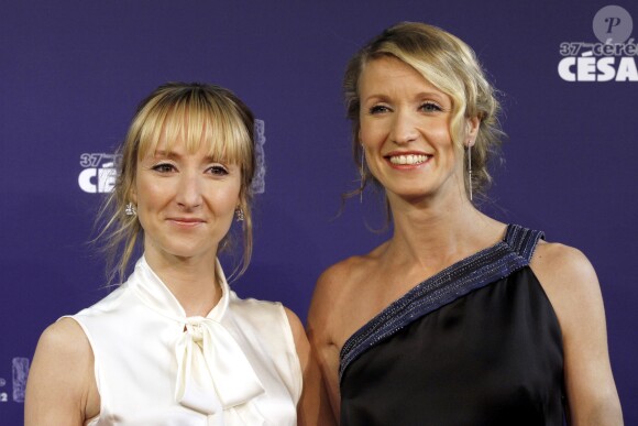 Alexandra Lamy et sa soeur Audrey Lamy à Paris le 24 février 2012.