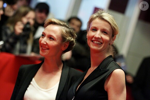 Alexandra Lamy et sa soeur Audrey Lamy à Paris le 16 février 2012.