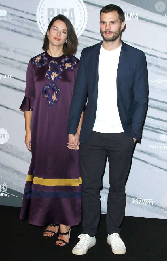 Jamie Dornan et sa femme Amelia Warner - Photocall de la soirée "Independent Film Awards 2016" à Londres le 4 décembre 2016. T