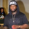 Le rappeur Curtis '50 Cent' Jackson arrive à l'aéroport de DCA à Washington, le 27 août 2016.