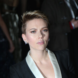 Scarlett Johansson - Arrivée des célébrités à la soirée amfAR au Cipriani's Wall Street à New York, le 8 février 2017