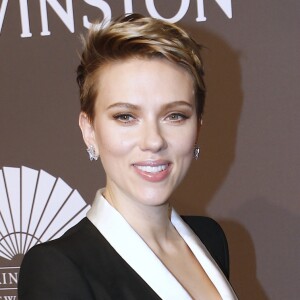 Scarlett Johansson - Arrivée des célébrités à la soirée amfAR au Cipriani's Wall Street à New York, le 8 février 2017