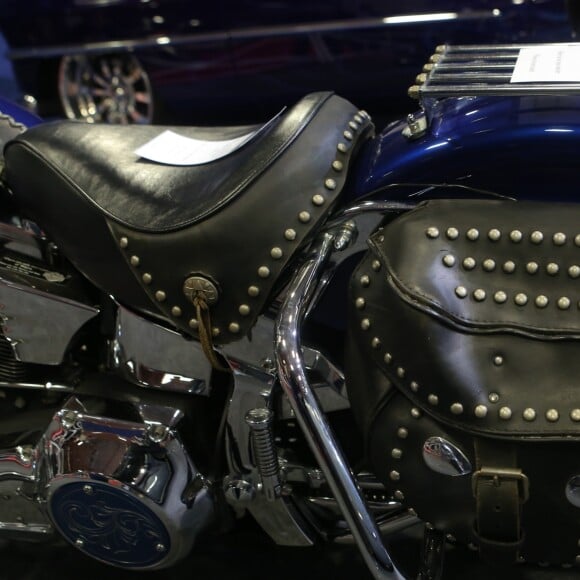Une Cadillac et une Harley Davidson de Johnny Hallyday sont exposés au salon international des voitures de collection "Retromobile 2017" à la porte de Versailles à Paris, le 9 février 2017. © CVS/Bestimage
