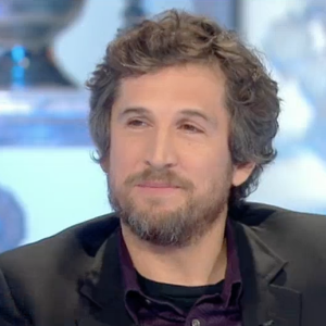 Guillaume Canet et Marion Cotillard seraient sortis ensemble bien avant la date officielle de leur recontre. Confidences dans "Salut les Terriens", sur C8, le 11 février 2017.