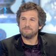 Guillaume Canet et Marion Cotillard seraient sortis ensemble bien avant la date officielle de leur recontre. Confidences dans "Salut les Terriens", sur C8, le 11 février 2017.