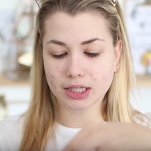 EnjoyPhoenix sans maquillage : Son avant/après très impressionnant ! Février 2017.