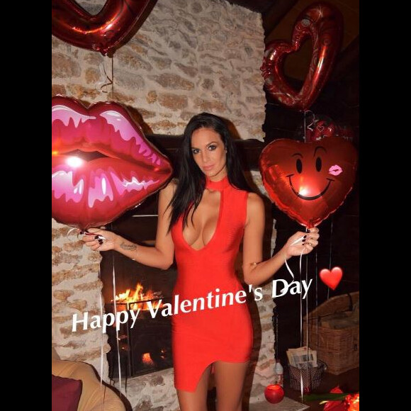 La jolie Jade Foret a partagé des photos de sa Saint Valentin avec son mari Arnaud Lagardère. Instagram, février 2017.