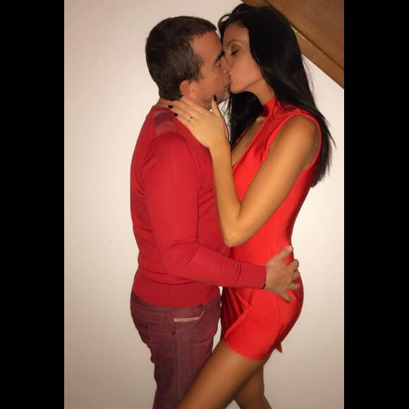 La belle Jade Foret a partagé des photos de sa Saint Valentin avec son époux Arnaud Lagardere. Instagram, février 2017.