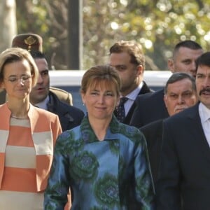 Le roi Felipe VI et la reine Letizia d'Espagne lors de l'inauguration de l'exposition "Chefs-d'oeuvre de Budapest, de la Renaissance aux avant-gardistes" au musée Thyssen-Bornemisza à Madrid, le 17 février 2017, en compagnie du président hongrois János Áder et sa femme Anita Herczegh.