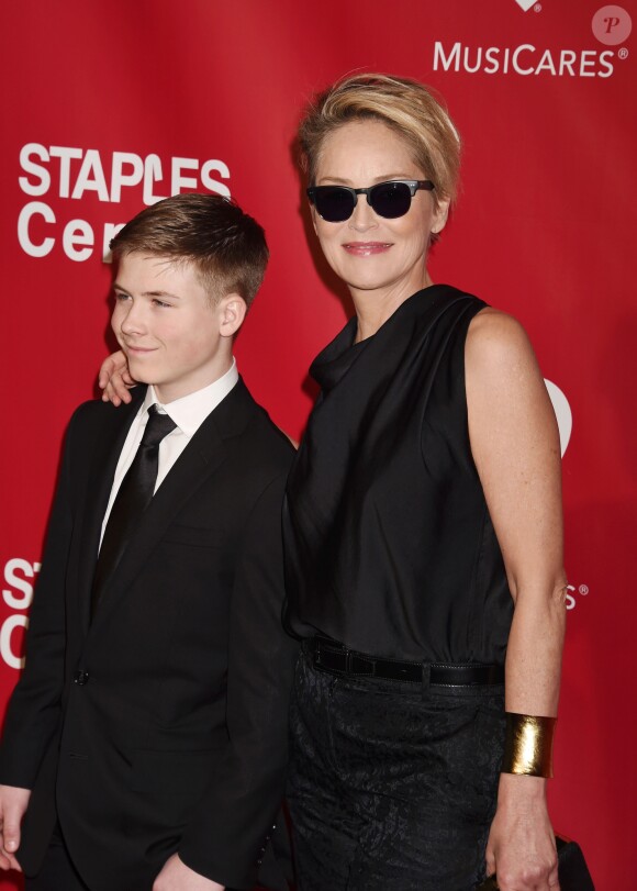 Sharon Stone et son fils Roan Bronstein à la soirée MusiCares Person of the Year 2016 en l'honneur de Lionel Richie au Convention Center à Los Angeles, le 13 février 2016