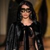 Bella Hadid - Défilé de mode prêt-à-porter "Alberta Ferretti", collection automne-hiver 2017/2018, à Milan, le 23 février 2017.