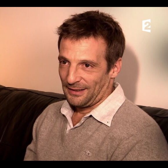 Mathieu Kassovitz évoque Florence Foresti, invitée de "The ou café" sur France 2 le 25 février 2017.