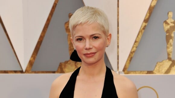 Michelle Williams, Kate Hudson... Défilé sexy de décolletés plongeants à Hollywood