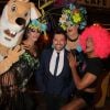 Exclusif - Chris Marques - La troupe de "Priscilla, folle du désert" au Banana Café à Paris, France, le dimanche 26 février 2017. La comédie musicale s'installe au Casino de Paris et a choisi de fêter cette grande aventure au Club Banana Café. © Philippe Baldini/Bestimage
