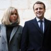 Emmanuel Macron, leader du mouvement " En Marche ", candidat à l'élection présidentielle et sa femme Brigitte visitent la citadelle fortifiée de Rocamadour et son église prise dans la roche le 24 février 2017 © Patrick Bernard / Bestimage