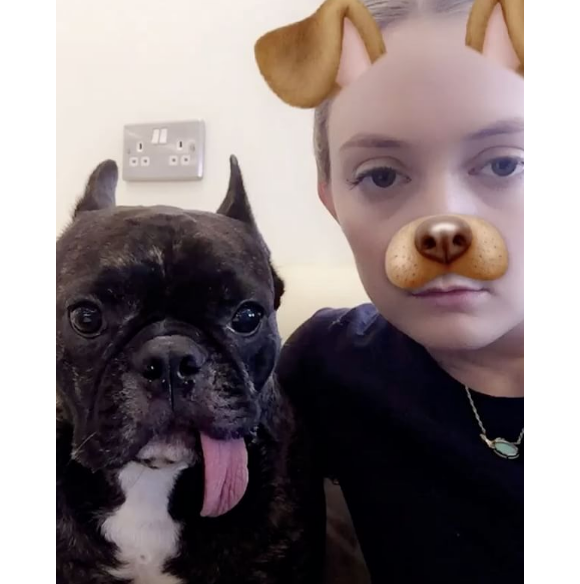 Billie Lourd a publié une vidéo sur Instagram pour l'anniversaire de son chien Gary Fisher, le 1er mars 2017