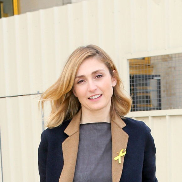 Julie Gayet - Défilé Hermès, collection automne-hiver 2017, au Palais de Chaillot. Paris, le 6 mars 2017. © CVS / Veeren / Bestimage