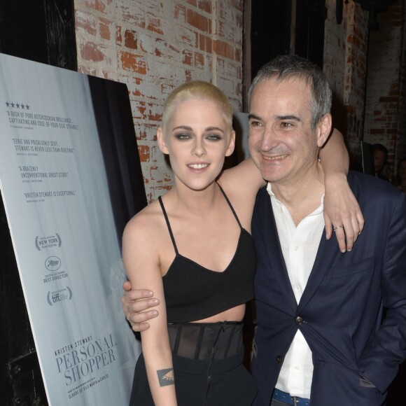 Kristen Stewart et Olivier Assayas - Avant-première du film 'Personal Shopper' à The Carondelet à Los Angeles, le 7 mars 2017 © CPA/Bestimage