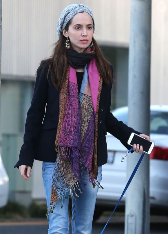 Exclusif - Eliza Dushku est allée déjeuner avec un mystérieux inconnu à West Hollywood, le 13 janvier 2015.