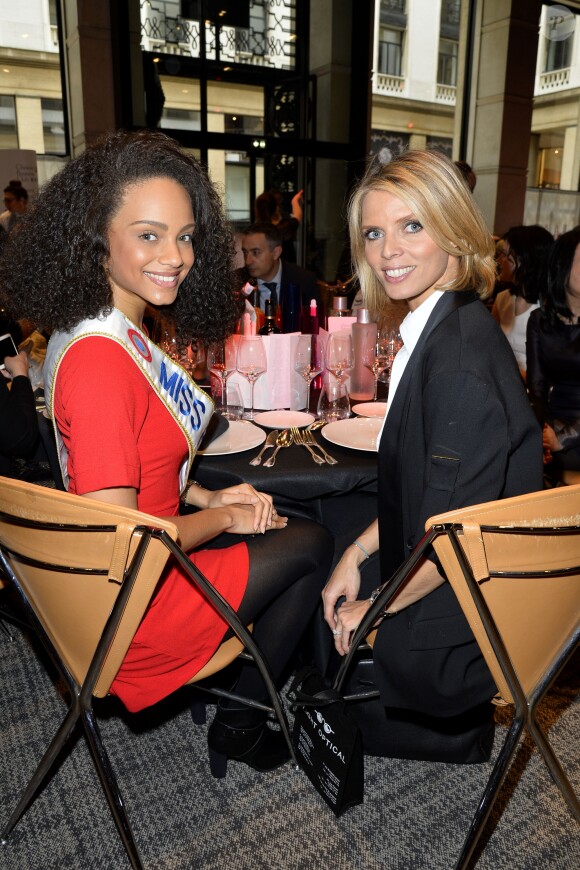 Alicia Aylies, miss France 2017 et Sylvie Tellier - Le Chinese Business Club célèbre la journée des droits de la femme lors d'un déjeuner chez Potel & Chabot à Paris le 8 mars 2017. © Guirec Coadic / Bestimage