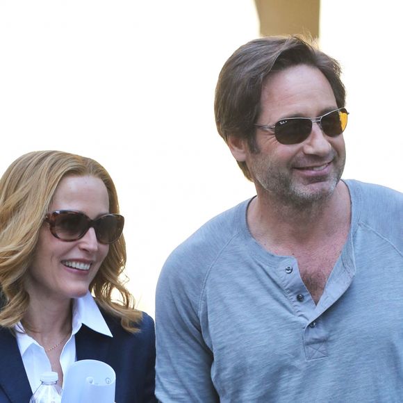 Gillian Anderson et David Duchovny sur le tournage de " The X-Files " à Vancouver, le 9 juin 2015.