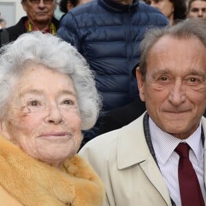 Claude Sarraute, Bertrand Delanoe à l'Inauguration de la Place Nathalie Sarraute par le maire de Paris Bertrand Delanoe en presence de la fille de l'ecrivaine Nathalie Sarraute, Claude Sarraute, a Paris le 7 Novembre 2013.