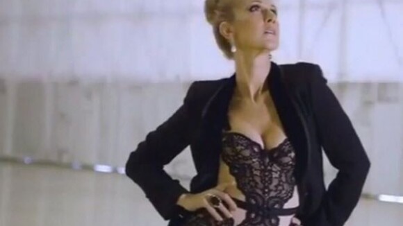Céline Dion : Sexy et glamour pour un shooting mode exceptionnel