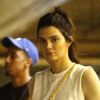 Kendall Jenner fait du shopping dans les rues de Beverly Hills, le 9 mars 2017