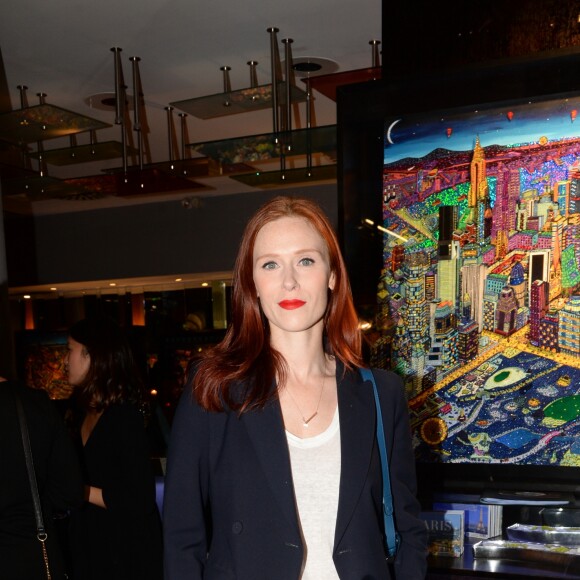 Exclusif - Audrey Fleurot - Vernissage de l'artiste Johann Perathoner à l'hôtel Renaissance à Paris le 17 mars 2017. © Rachid Bellak/Bestimage