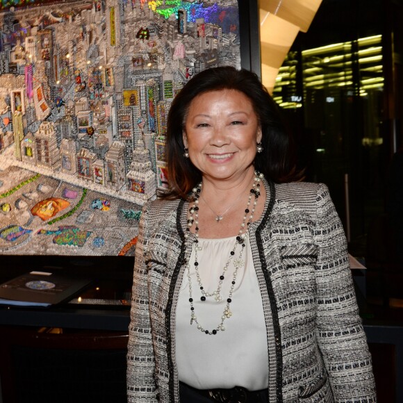 Exclusif - La maire du 8ème arrondissemnet de Paris, Jeanne D'hauteserre - Vernissage de l'artiste Johann Perathoner à l'hôtel Renaissance à Paris le 17 mars 2017. © Rachid Bellak/Bestimage