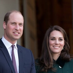 Le prince William, duc de Cambridge, et Kate Middleton, duchesse de Cambridge, ont été reçus au palais de l'Elysée le temps d'un entretien de courtoisie par le président François Hollande le 17 mars 2017 à Paris à l'entame de leur visite officielle de deux jours. © Cyril Moreau / Bestimage