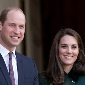 Le prince William, duc de Cambridge, et Kate Middleton, duchesse de Cambridge, ont été reçus au palais de l'Elysée le temps d'un entretien de courtoisie par le président François Hollande le 17 mars 2017 à Paris à l'entame de leur visite officielle de deux jours. © Cyril Moreau / Bestimage