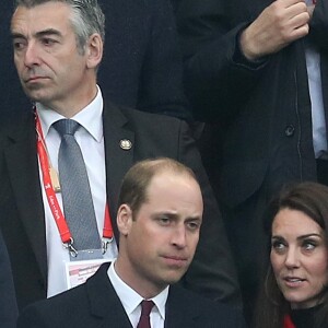 Le prince William et Kate Middleton assistent au match de Rugby France / Pays de Galles au Stade de France le 18 mars 2017.