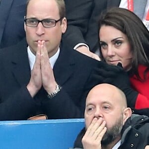 Le prince William et Kate Middleton assistent au match de Rugby France / Pays de Galles au Stade de France le 18 mars 2017.