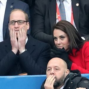 Le prince William, duc de Cambridge et Catherine Kate Middleton, duchesse de Cambridge assistent au match de Rugby France / Pays de Galles au Stade de France le 18 mars 2017. © Cyril Moreau / Bestimage The duke and duchess attend The Wales vs France RBS Six Nations match at the Stade de France on march 18th, 201718/03/2017 - Saint Denis