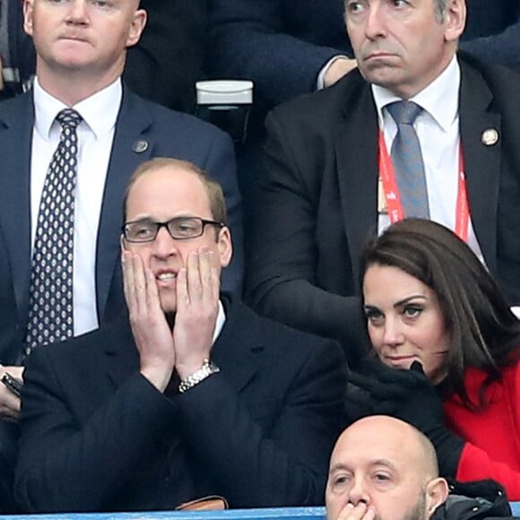 Le prince William et Kate Middleton assistent au match de Rugby France / Pays de Galles au Stade de France le 18 mars 2017.