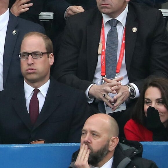 Le prince William et Kate Middleton assistent au match de Rugby France / Pays de Galles au Stade de France le 18 mars 2017.