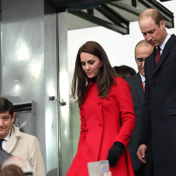 Patrick Kanner, ministre de la ville, de la jeunesse et des sports - Le prince William, duc de Cambridge et Catherine Kate Middleton, duchesse de Cambridge assistent au match de Rugby France / Pays de Galles au Stade de France le 18 mars 2017.