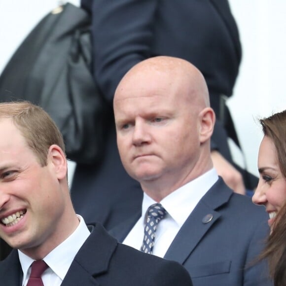 Le prince William et Kate Middleton assistent au match de Rugby France / Pays de Galles au Stade de France le 18 mars 2017.