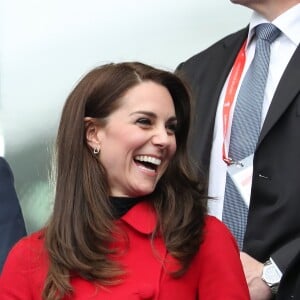 Le prince William et Kate Middleton assistent au match de Rugby France / Pays de Galles au Stade de France le 18 mars 2017.