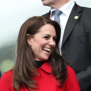 Le prince William et Kate Middleton assistent au match de Rugby France / Pays de Galles au Stade de France le 18 mars 2017.