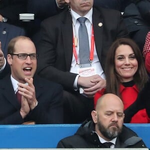 Le prince William et Kate Middleton assistent au match de Rugby France / Pays de Galles au Stade de France le 18 mars 2017.