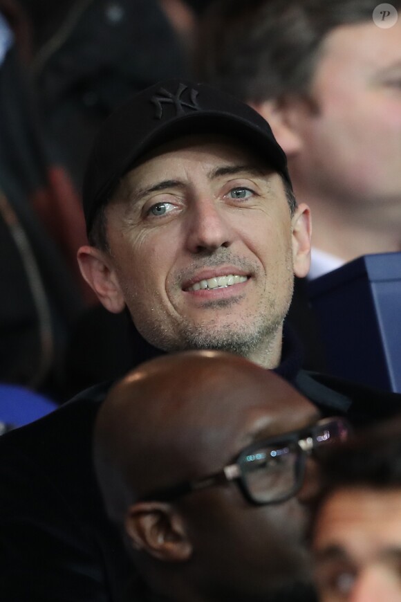 Gad Elmaleh - People assiste au match de Ligue 1 entre le Psg et Lyon à Paris le 19 mars 2017. Le Psg à remporté le match sur le score de 2-1. © Cyril Moreau/Bestimage
