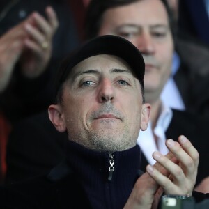 Gad Elmaleh - People assiste au match de Ligue 1 entre le Psg et Lyon à Paris le 19 mars 2017. Le Psg à remporté le match sur le score de 2-1. © Cyril Moreau/Bestimage