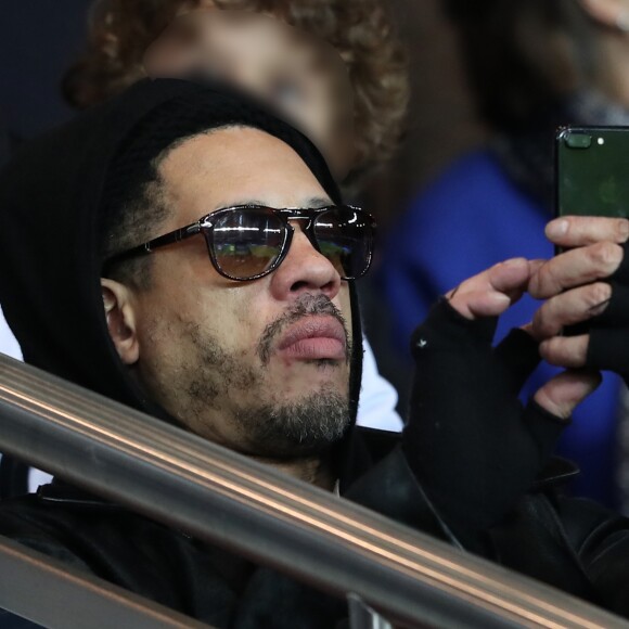 JoeyStarr - People assiste au match de Ligue 1 entre le Psg et Lyon à Paris le 19 mars 2017. Le Psg à remporté le match sur le score de 2-1. © Cyril Moreau/Bestimage